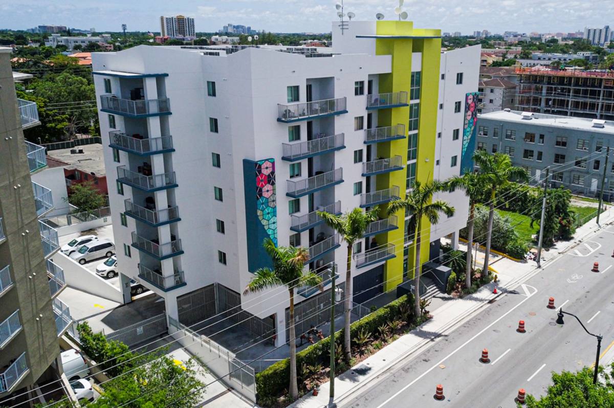 Apartment for rent at 624 SW 1st St, Miami, FL 33130