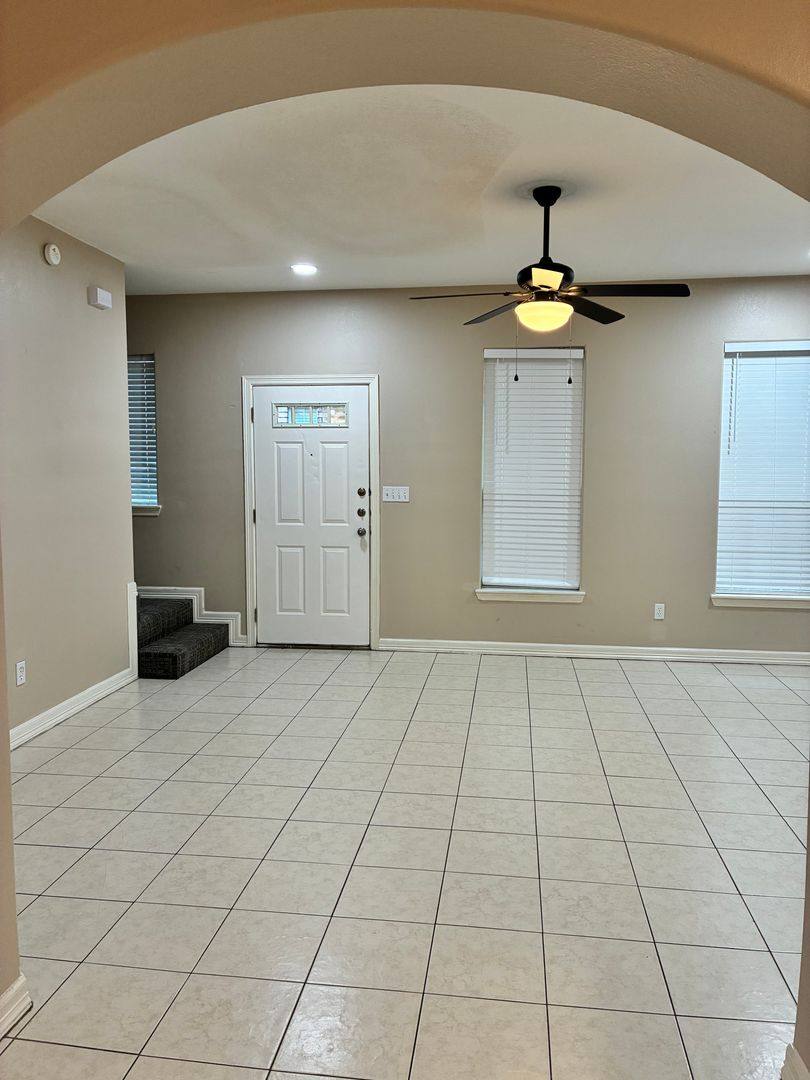 Apartment for rent at 915 & 917 Galveston Ave, McAllen, TX 78501
