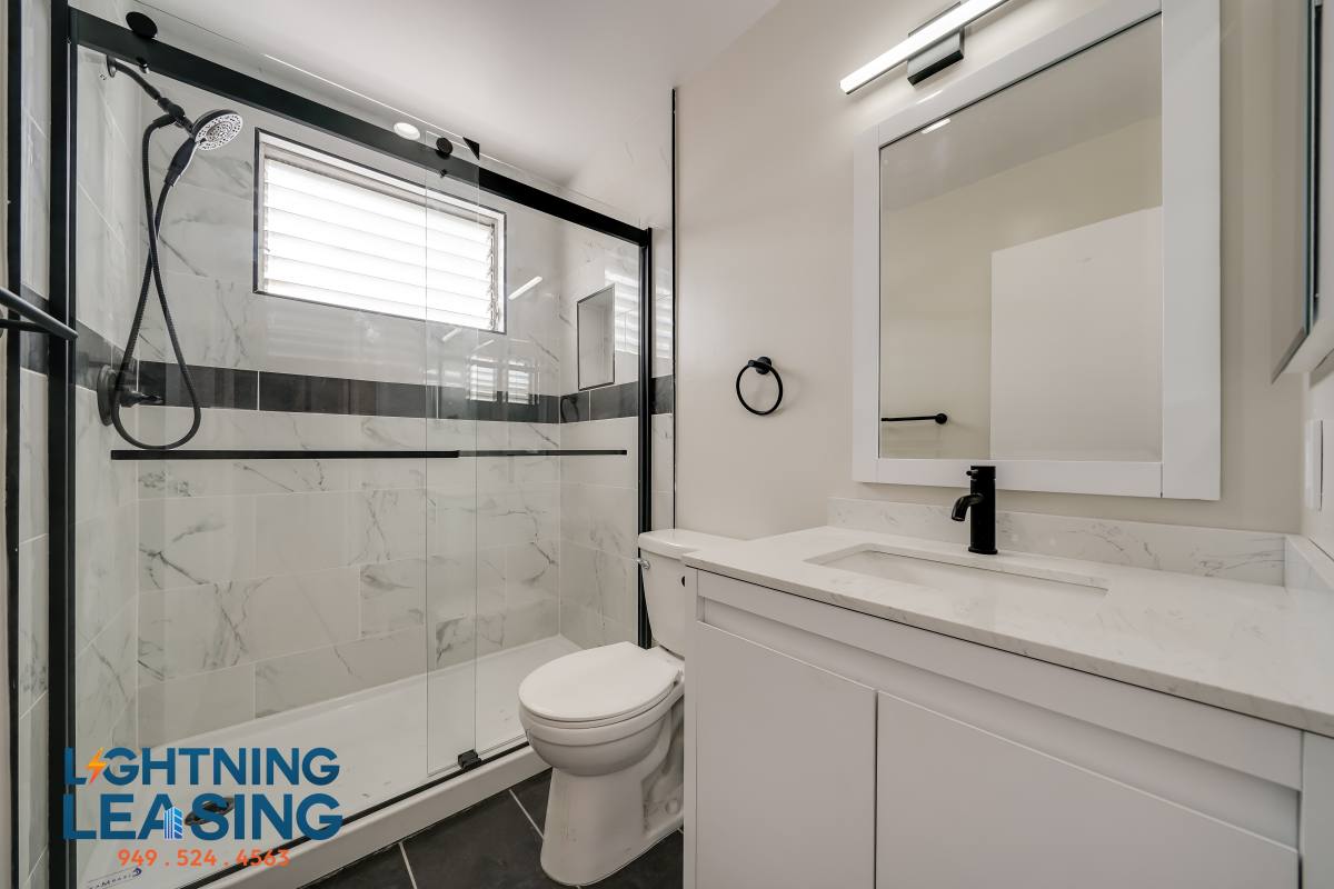 Apartment for rent at 1035 N Hayworth Ave #100, Los Angeles, CA 90046