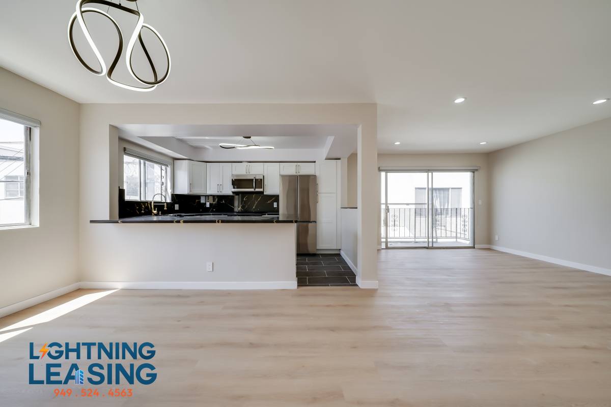 Apartment for rent at 1035 N Hayworth Ave #100, Los Angeles, CA 90046