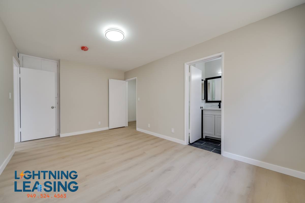 Apartment for rent at 1035 N Hayworth Ave #100, Los Angeles, CA 90046