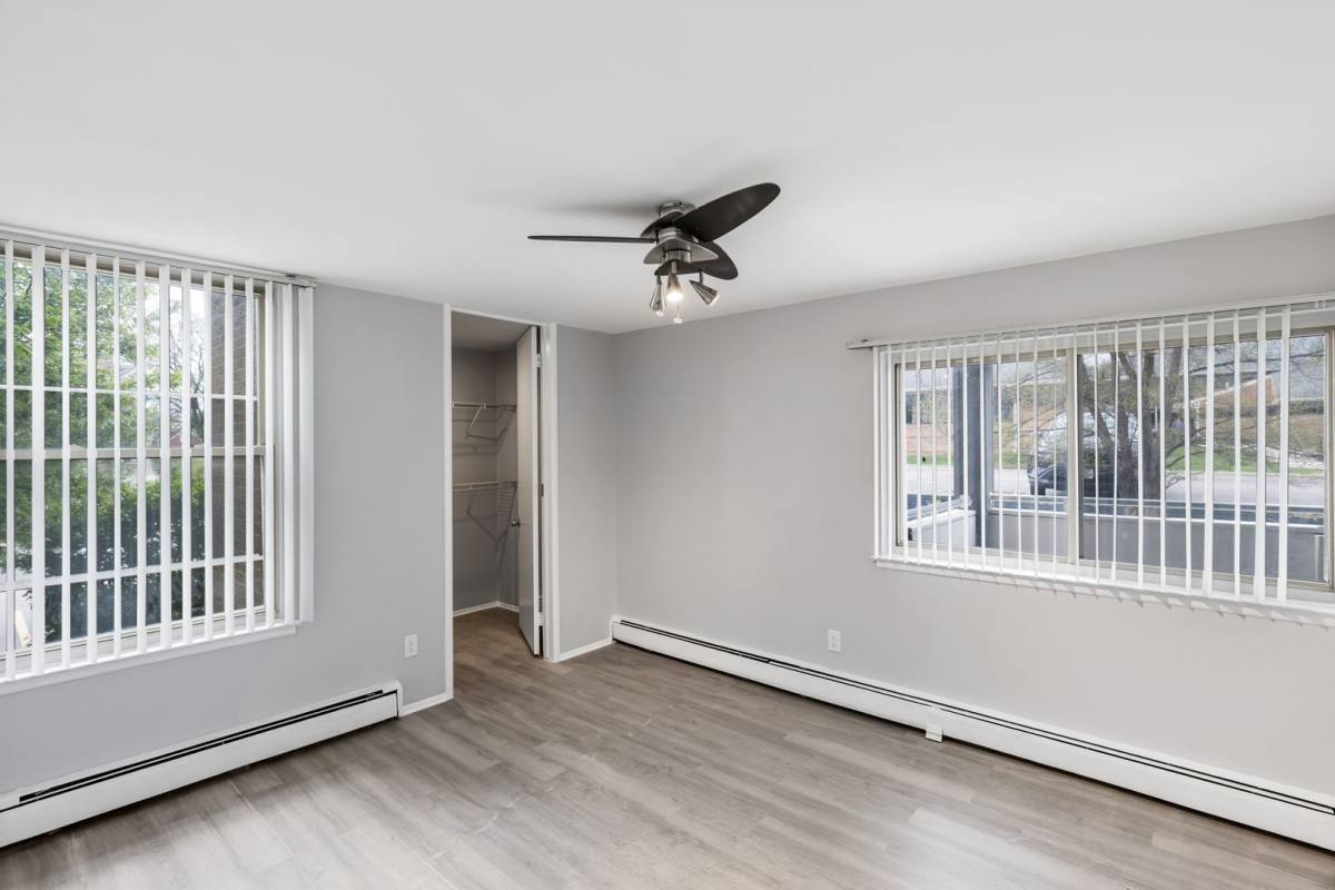 Apartment for rent at 4312 & 4316 W, Royal Oak, MI 48073