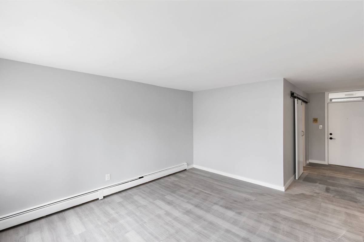 Apartment for rent at 4312 & 4316 W, Royal Oak, MI 48073