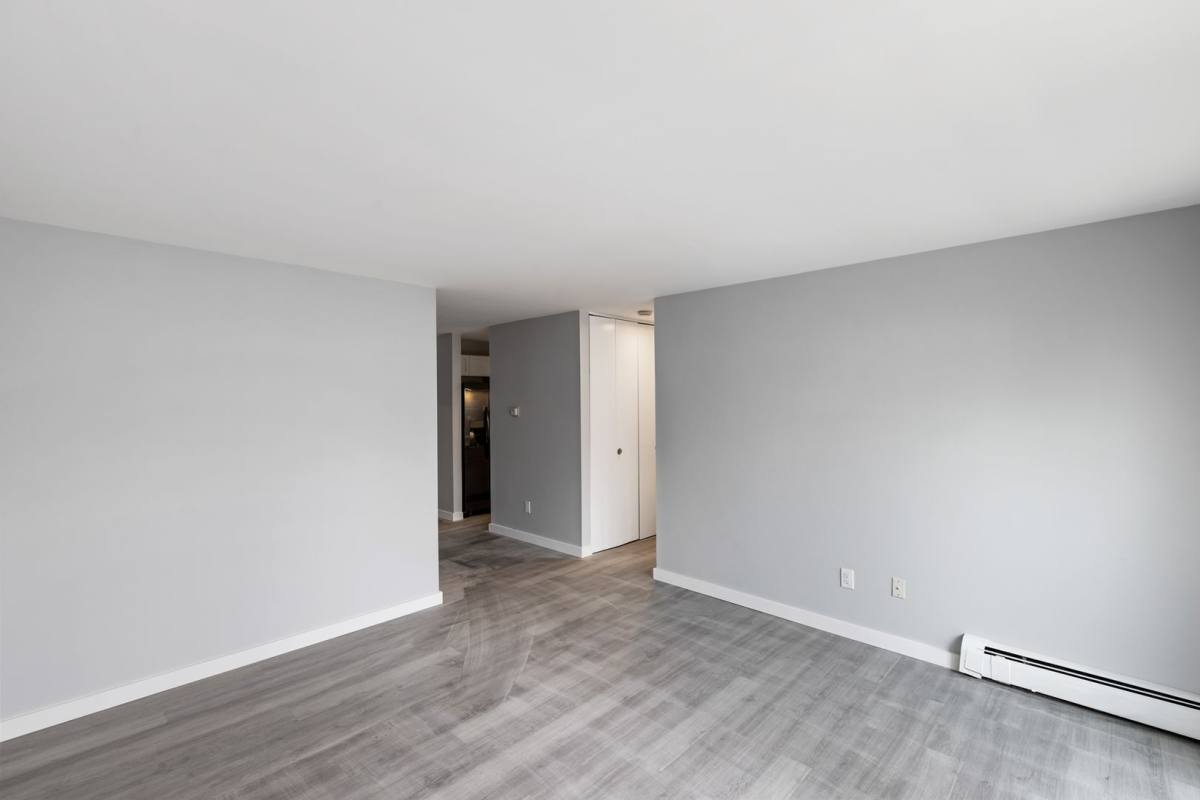 Apartment for rent at 4312 & 4316 W, Royal Oak, MI 48073