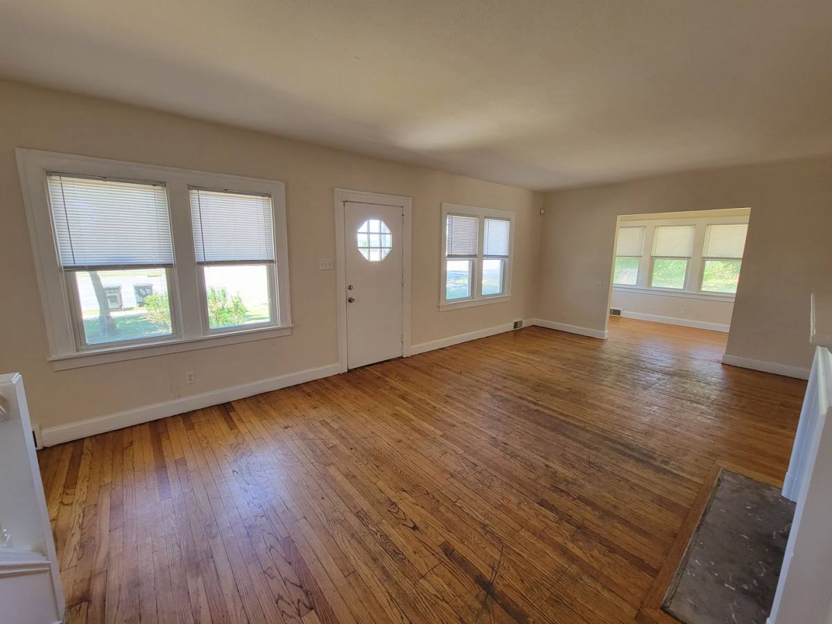 Apartment for rent at 1444 S Bend Ave, South Bend, IN 46617