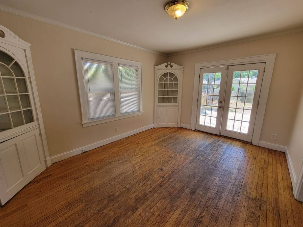 Apartment for rent at 1444 S Bend Ave, South Bend, IN 46617