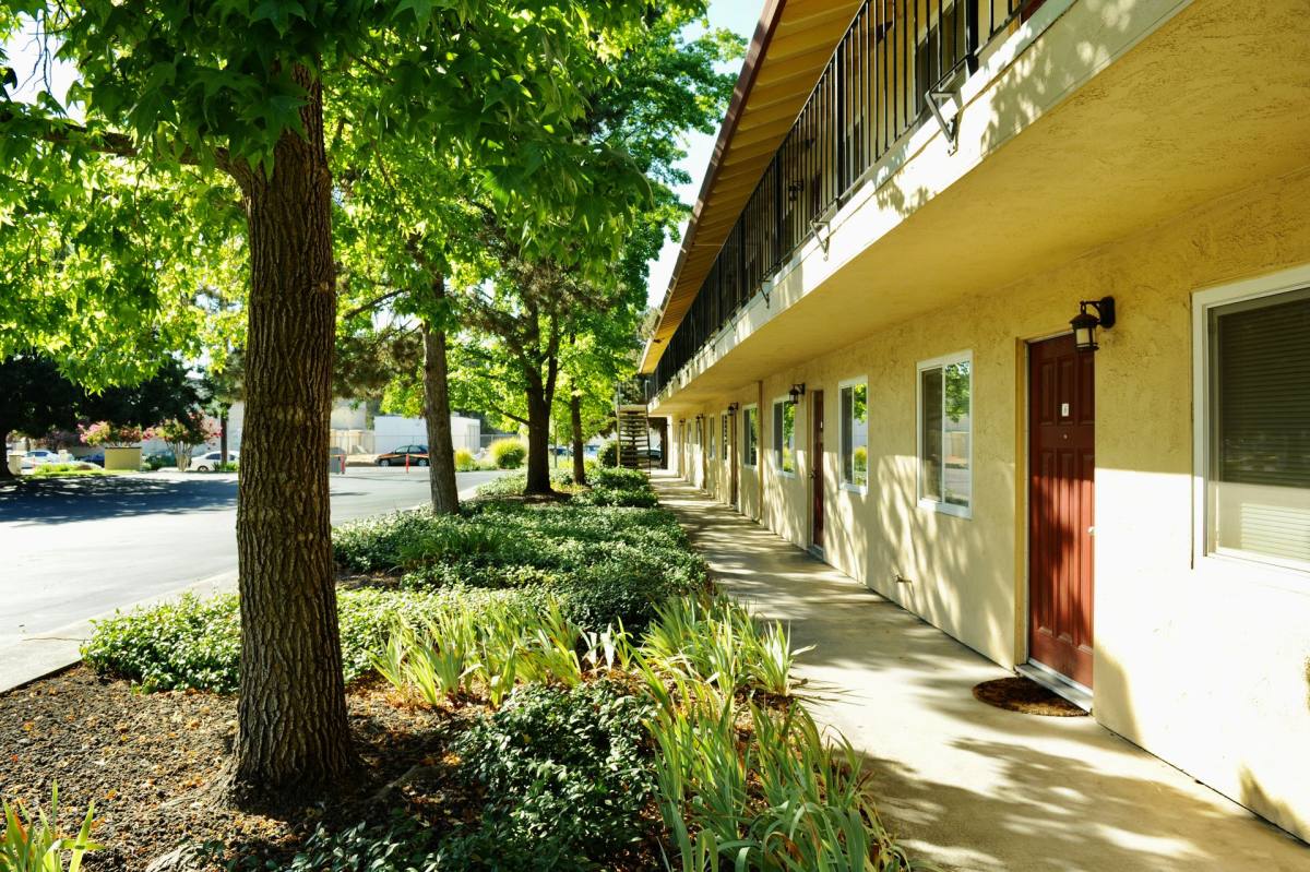 Apartment for rent at 1013 W 7th St, Chico, CA 95928