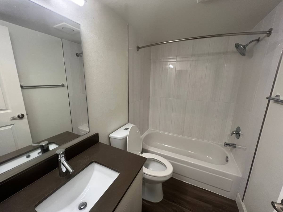 Apartment for rent at 1515 NW 52nd St, Seattle, WA 98107