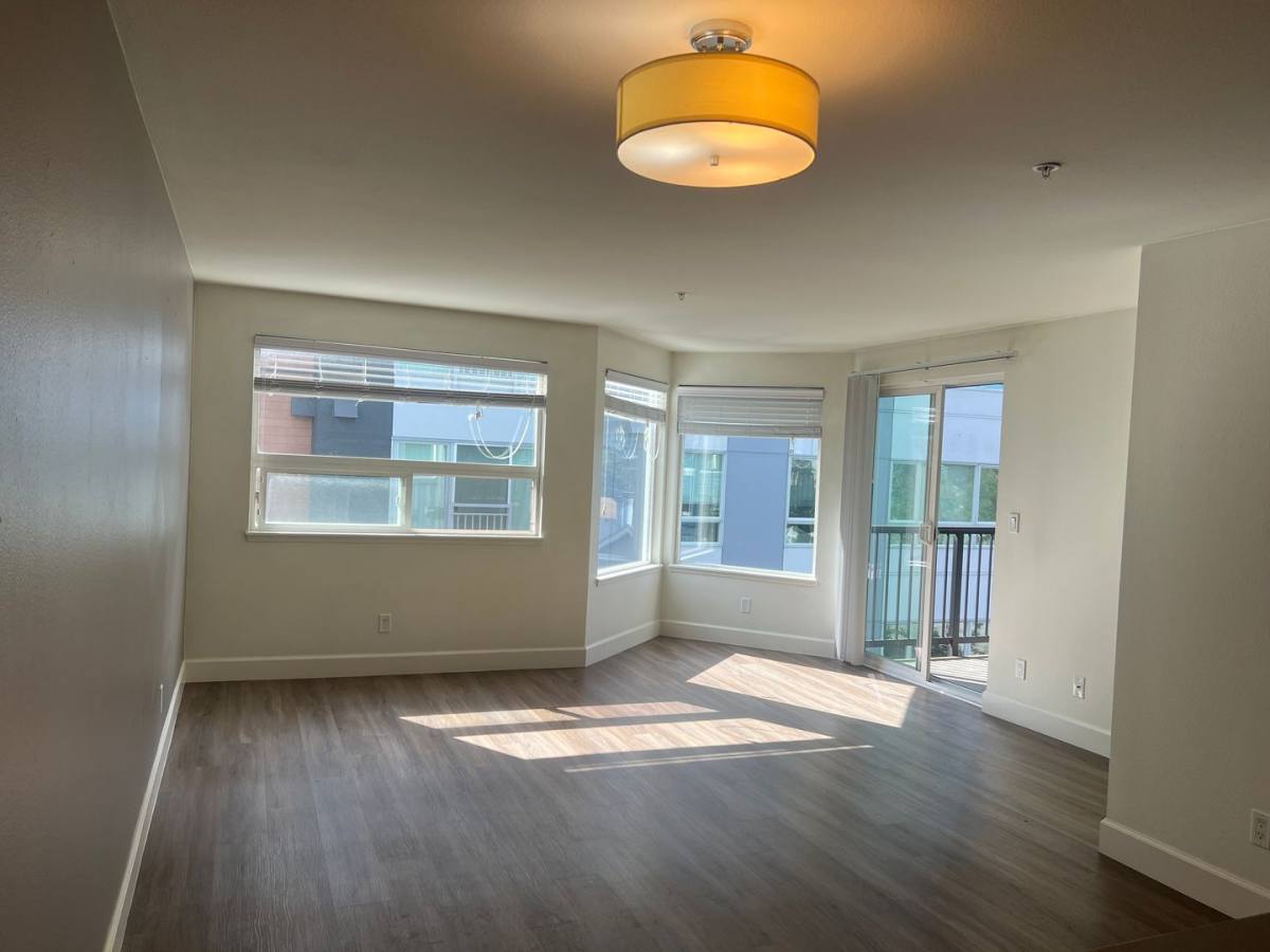 Apartment for rent at 1515 NW 52nd St, Seattle, WA 98107