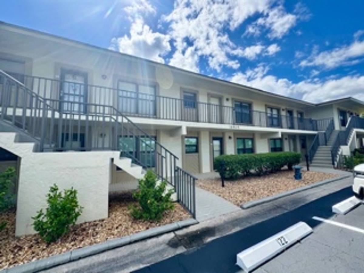 Condo for rent at 16805 Davis Rd, Fort Myers, FL 33908