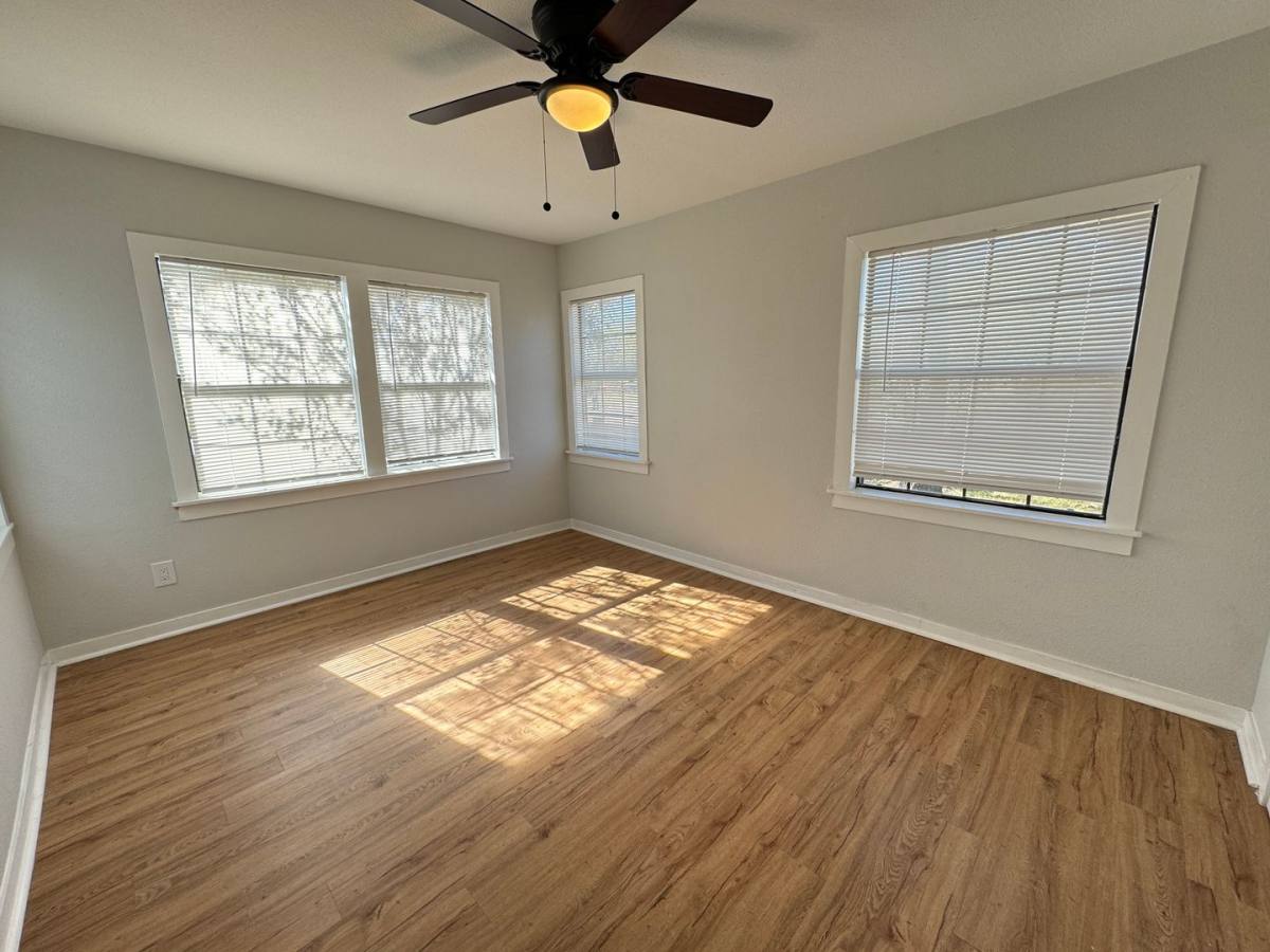 House for rent at 1115 S 11th St, Temple, TX 76504
