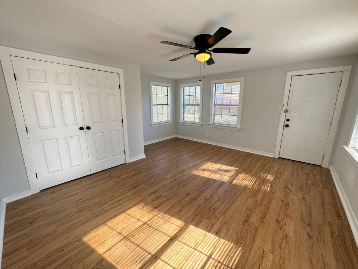 House for rent at 1115 S 11th St, Temple, TX 76504