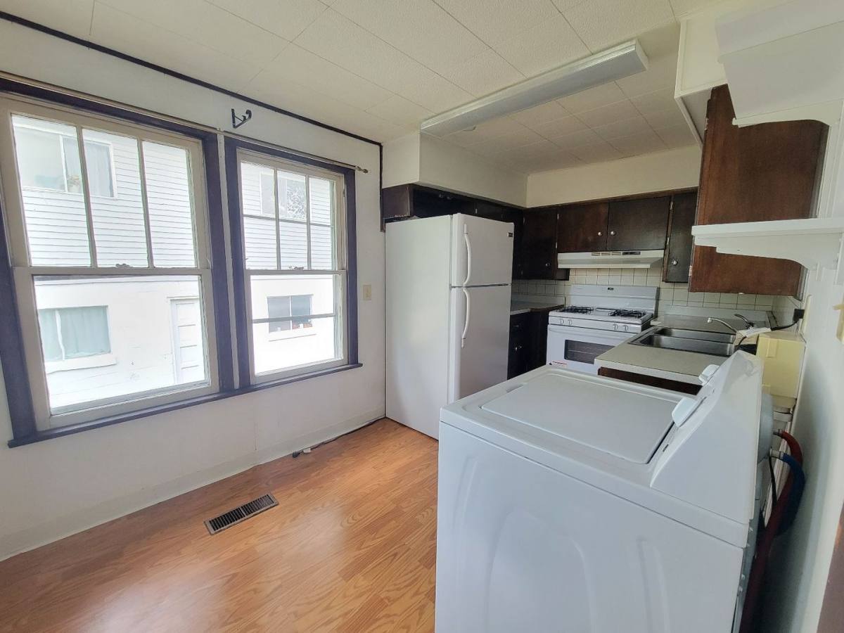 Apartment for rent at 721 - 727 Louise Ave, Morgantown, WV 26505