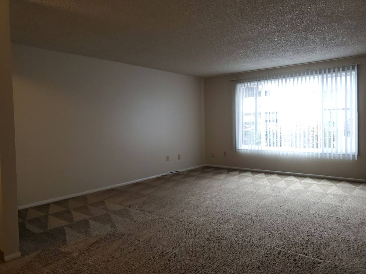 Apartment for rent at 3791 Bayonne Dr SE, Salem, OR 97317