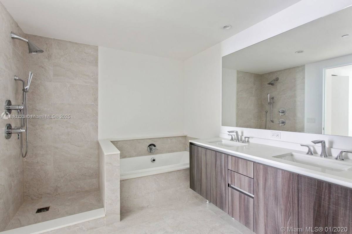 Condo for rent at 488 NE 18th St #501, Miami, FL 33132