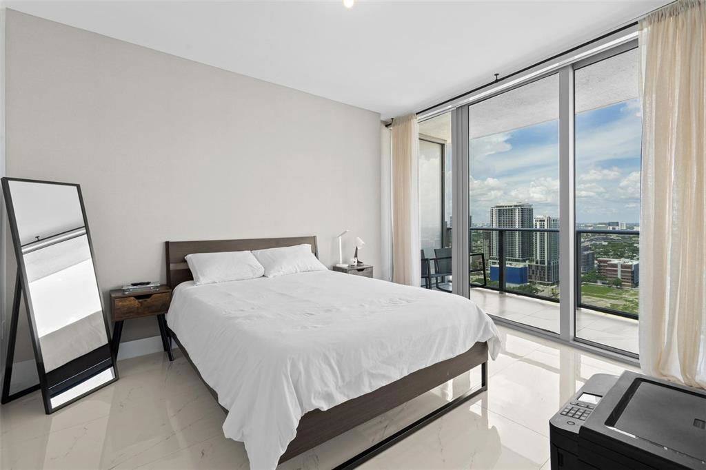 Apartment for rent at 488 NE 18th St, Miami, FL 33132