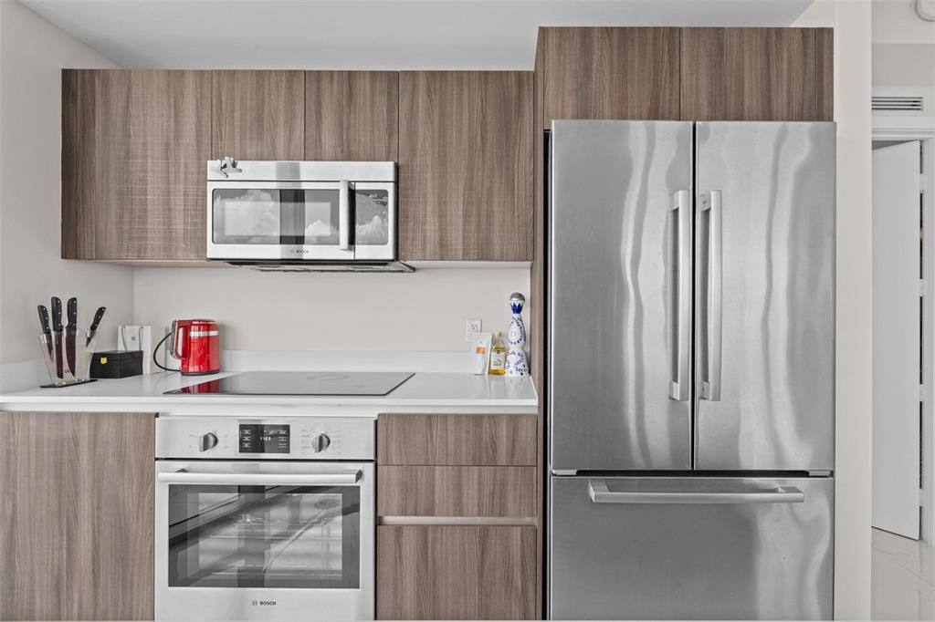 Apartment for rent at 488 NE 18th St, Miami, FL 33132