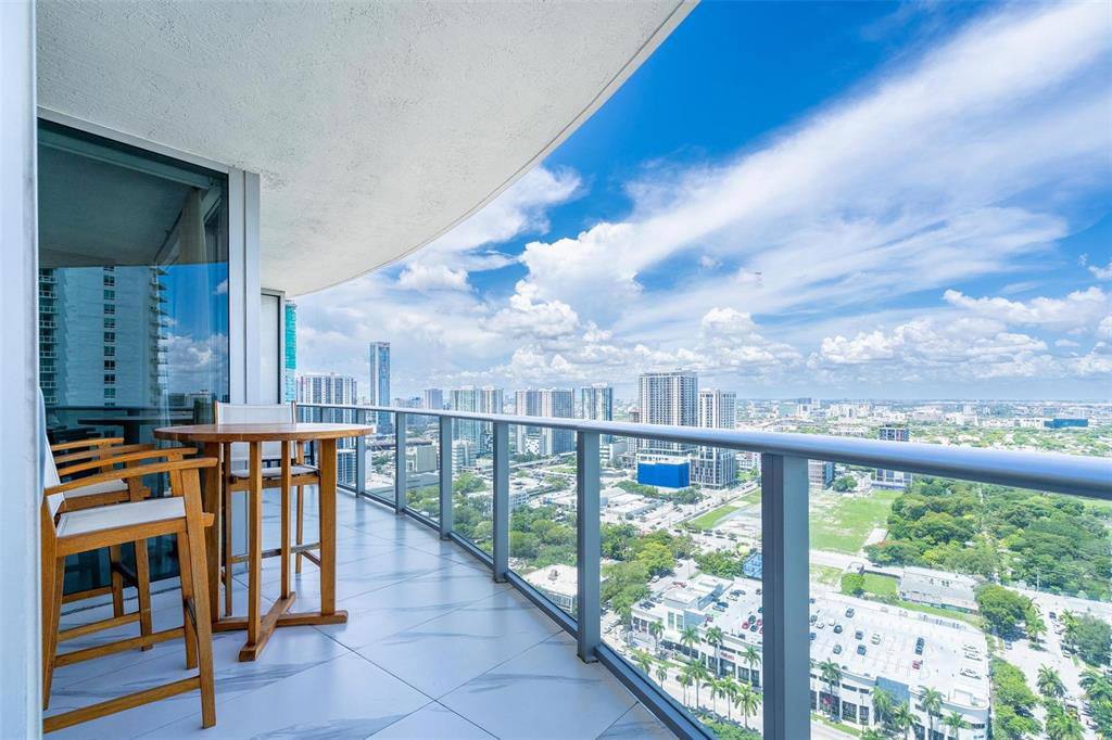 Apartment for rent at 488 NE 18th St, Miami, FL 33132