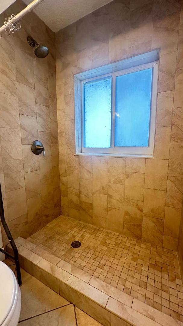 Apartment for rent at 1755 NE 18th St #1755 Duplex, Fort Lauderdale, FL 33305