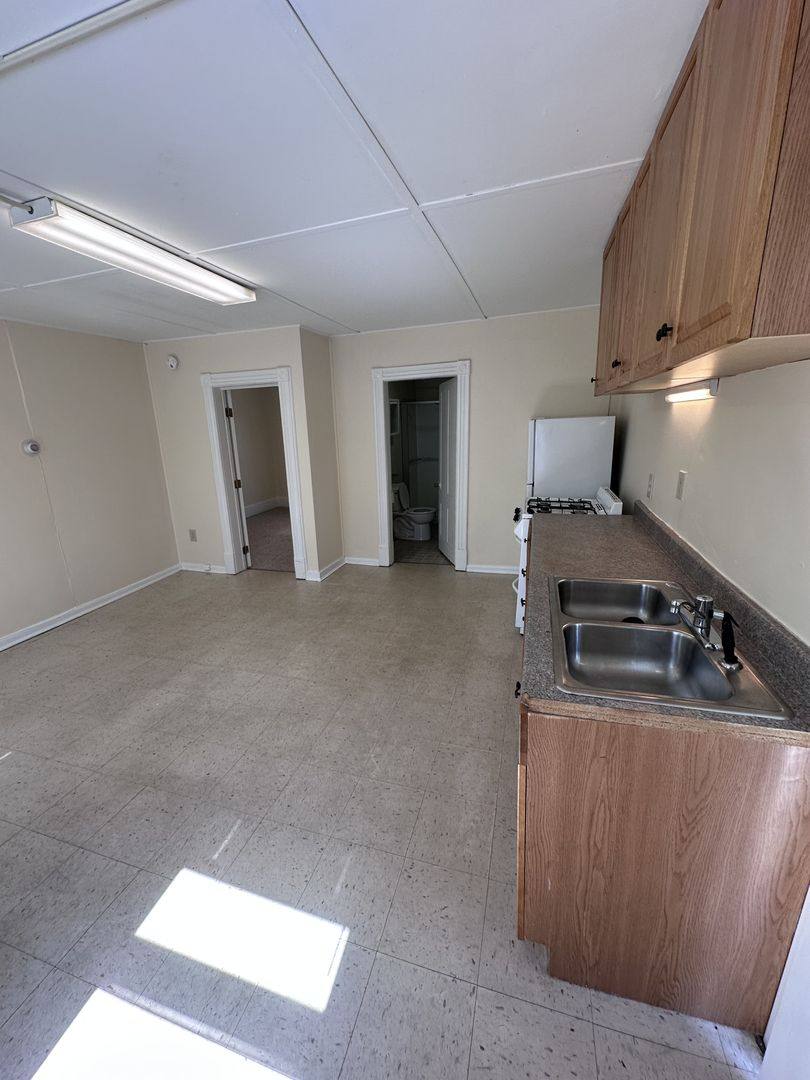 Apartment for rent at 9 Lakeview Terrace, Burlington, VT 05401