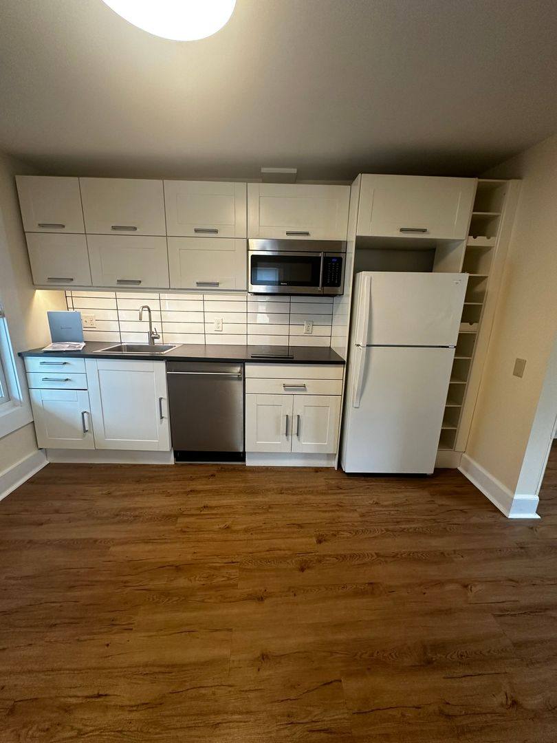 Apartment for rent at 9 Lakeview Terrace, Burlington, VT 05401
