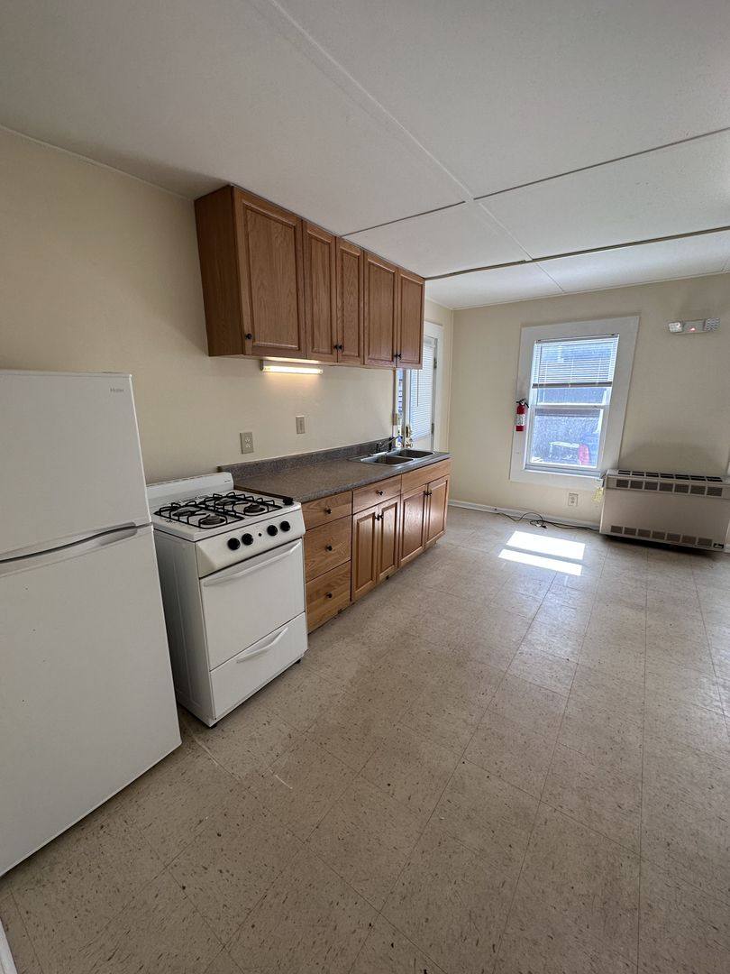 Apartment for rent at 9 Lakeview Terrace, Burlington, VT 05401