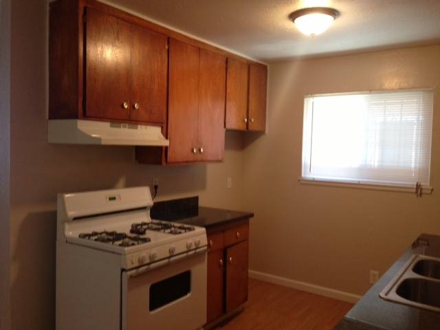 Apartment for rent at 1632-1634 99th Ave, Oakland, CA 94603