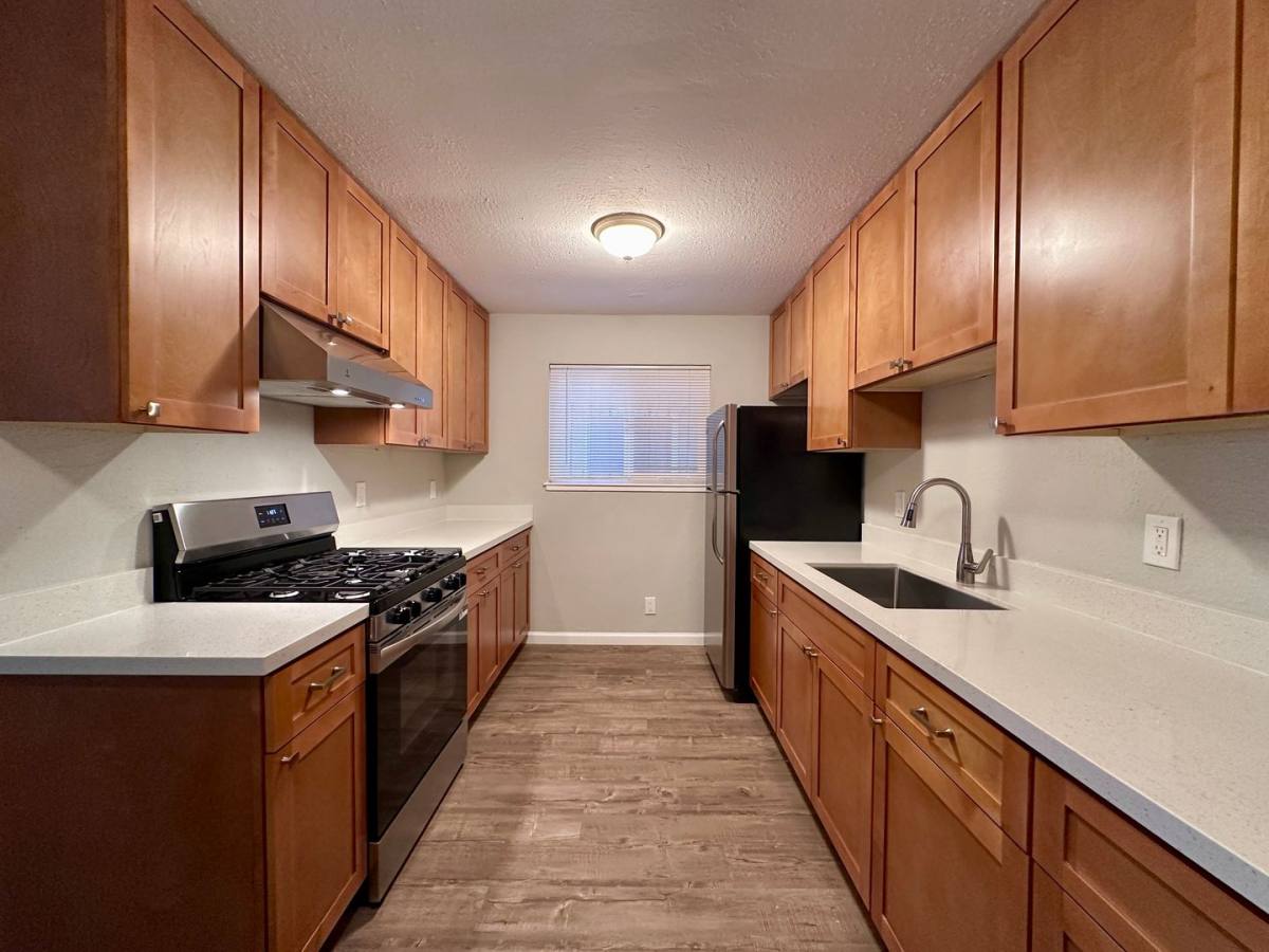 Apartment for rent at 1632-1634 99th Ave, Oakland, CA 94603