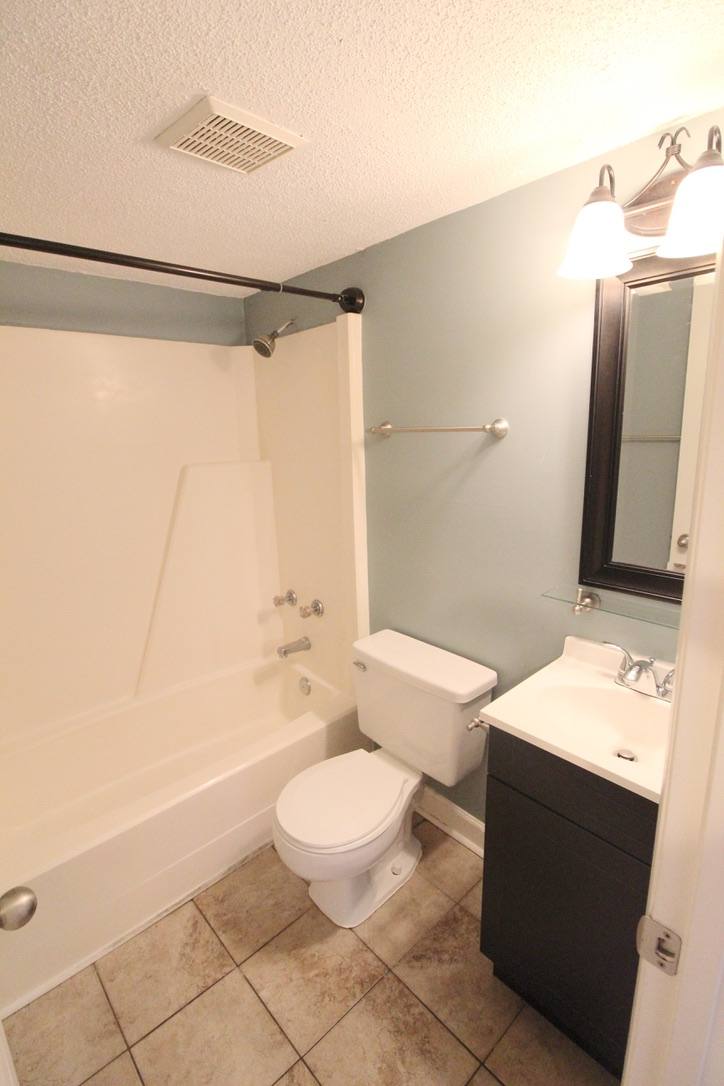 Condo for rent at 1390H Hunters Rd, Harrisonburg, VA 22801