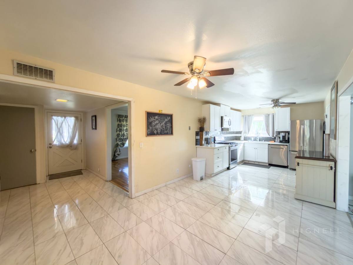 Apartment for rent at 1094 Manzanita Ave, Chico, CA 95926