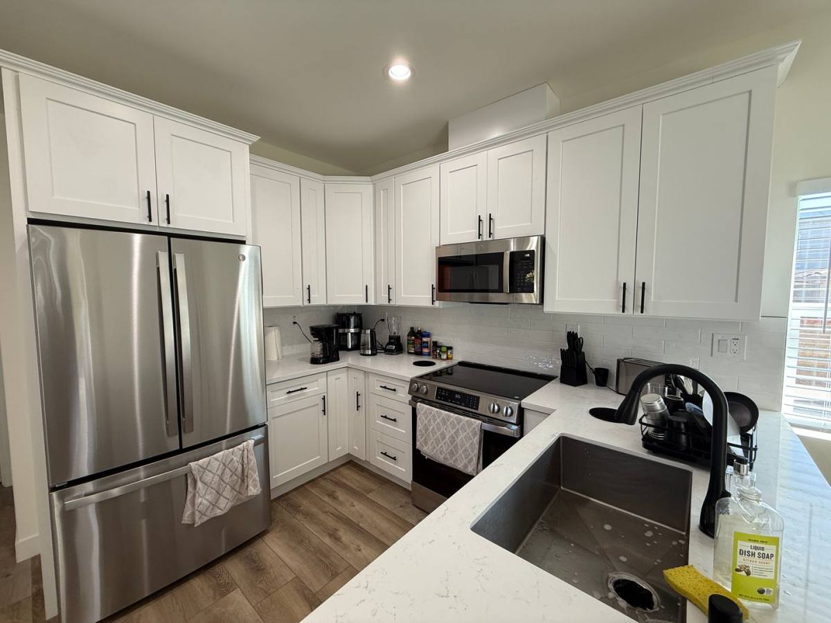Townhouse for rent at 6257 Stewart St, San Diego, CA 92115