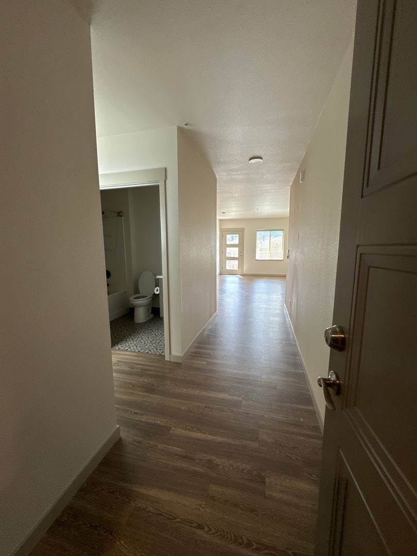 Apartment for rent at 651 Fair Oaks Ave, Ashland, OR 97520