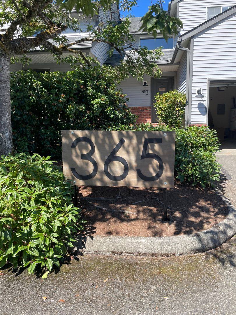 Apartment for rent at 365 Front St S, Issaquah, WA 98027