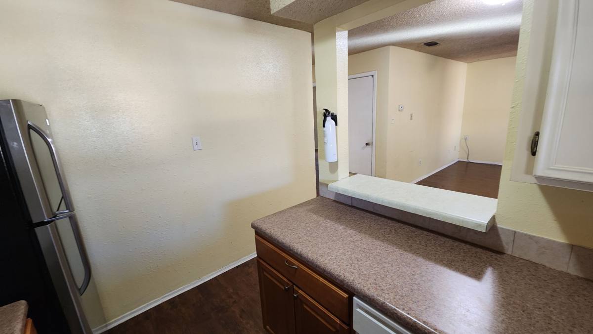 Townhouse for rent at 208 N Vanderveer St #4, Burnet, TX 78611
