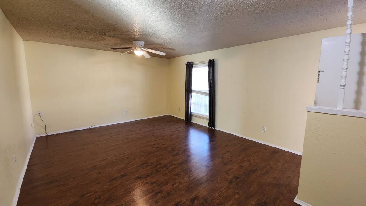 Townhouse for rent at 208 N Vanderveer St #4, Burnet, TX 78611