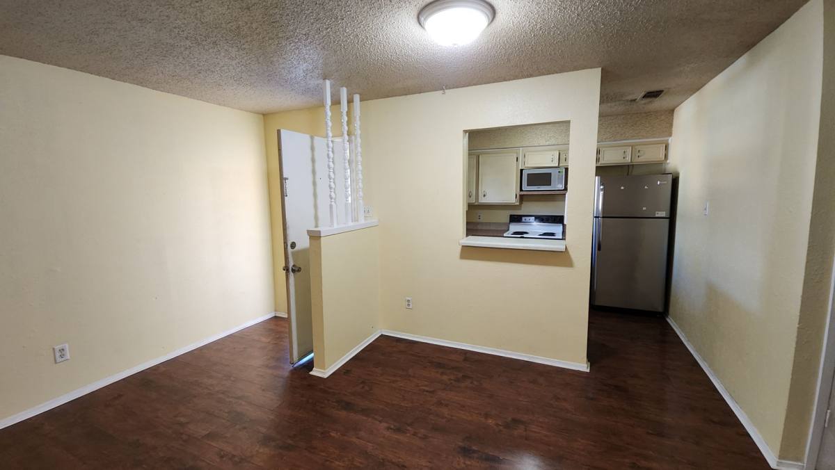 Townhouse for rent at 208 N Vanderveer St #4, Burnet, TX 78611