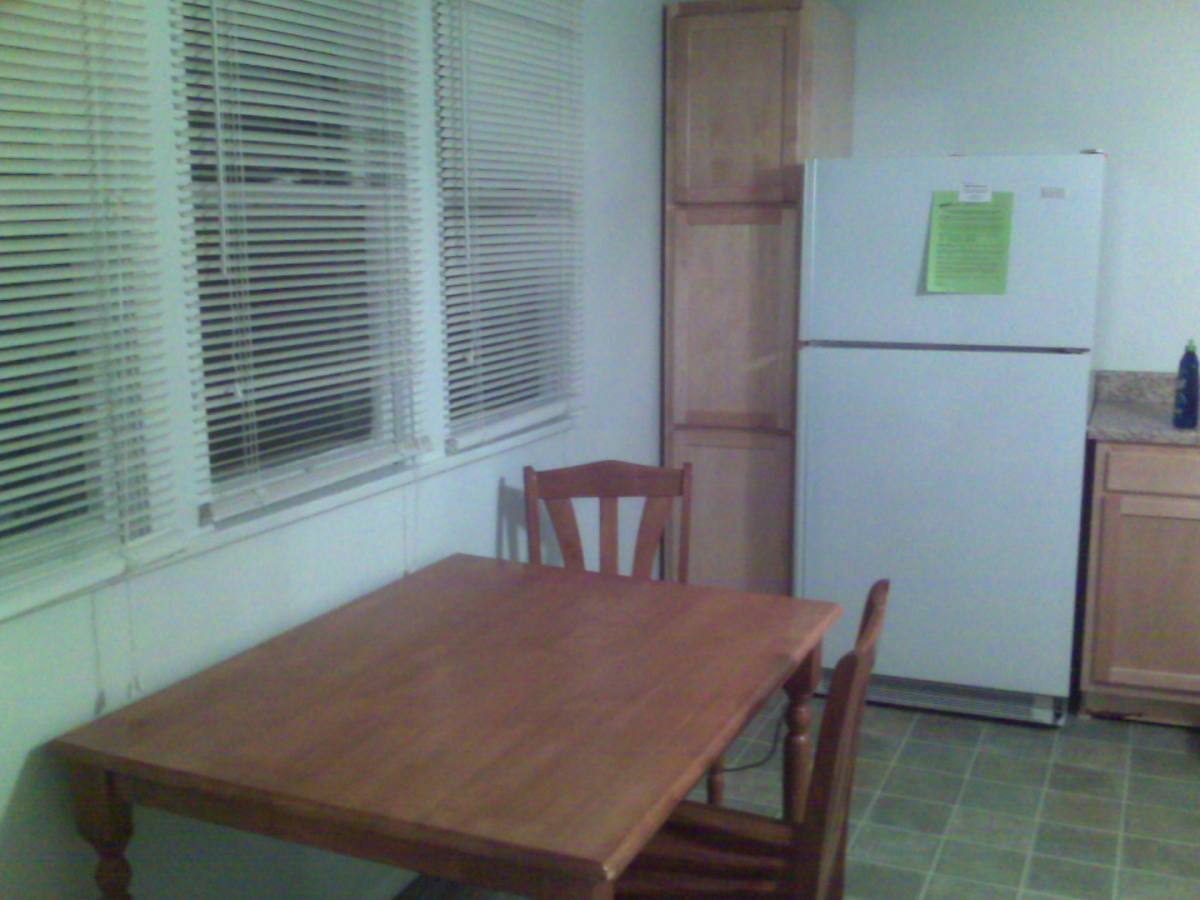 Apartment for rent at 389 Gilmore St, Morgantown, WV 26505