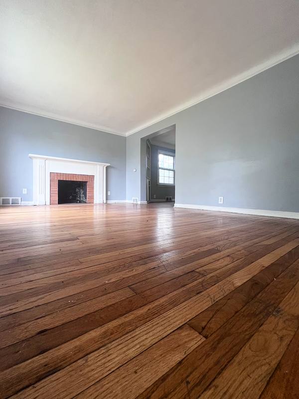 House for rent at 20926 Moross Rd, Grosse Pointe, MI 48236