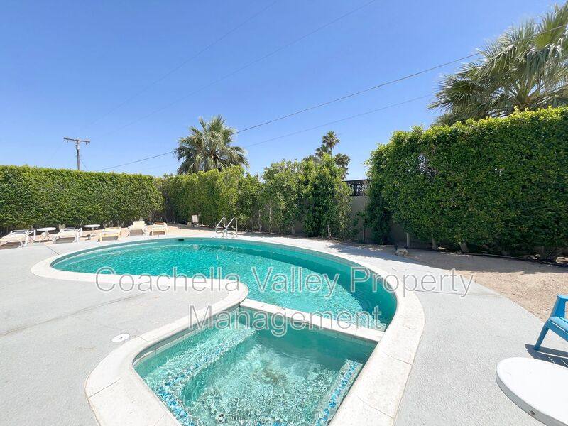House for rent at 2719 E Ventura Rd, Palm Springs, CA 92262