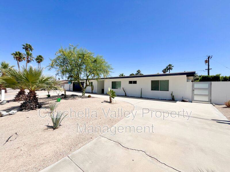 House for rent at 2719 E Ventura Rd, Palm Springs, CA 92262