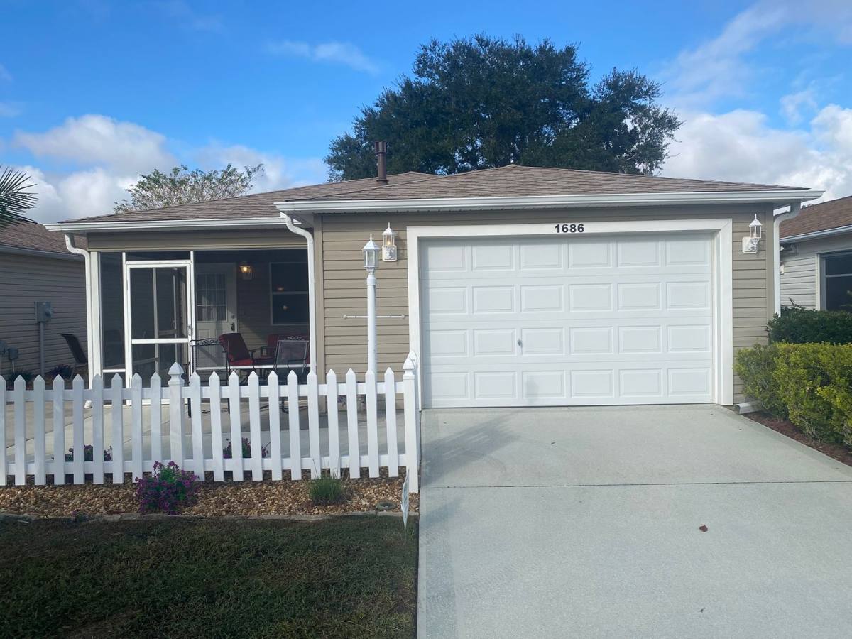 House for rent at 1686 Whitmire Terrace, The Villages, FL 32162