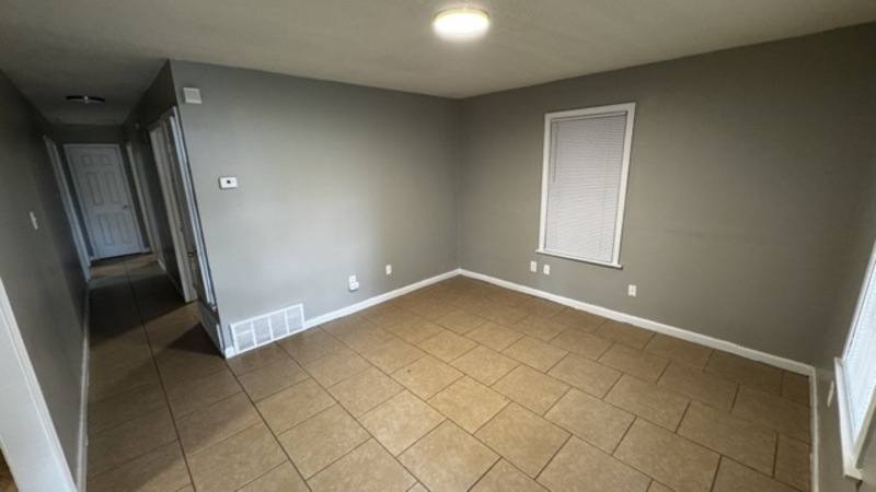House for rent at 1496 Oakwood St, Memphis, TN 38108