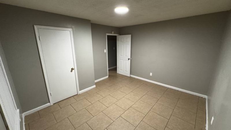 House for rent at 1496 Oakwood St, Memphis, TN 38108
