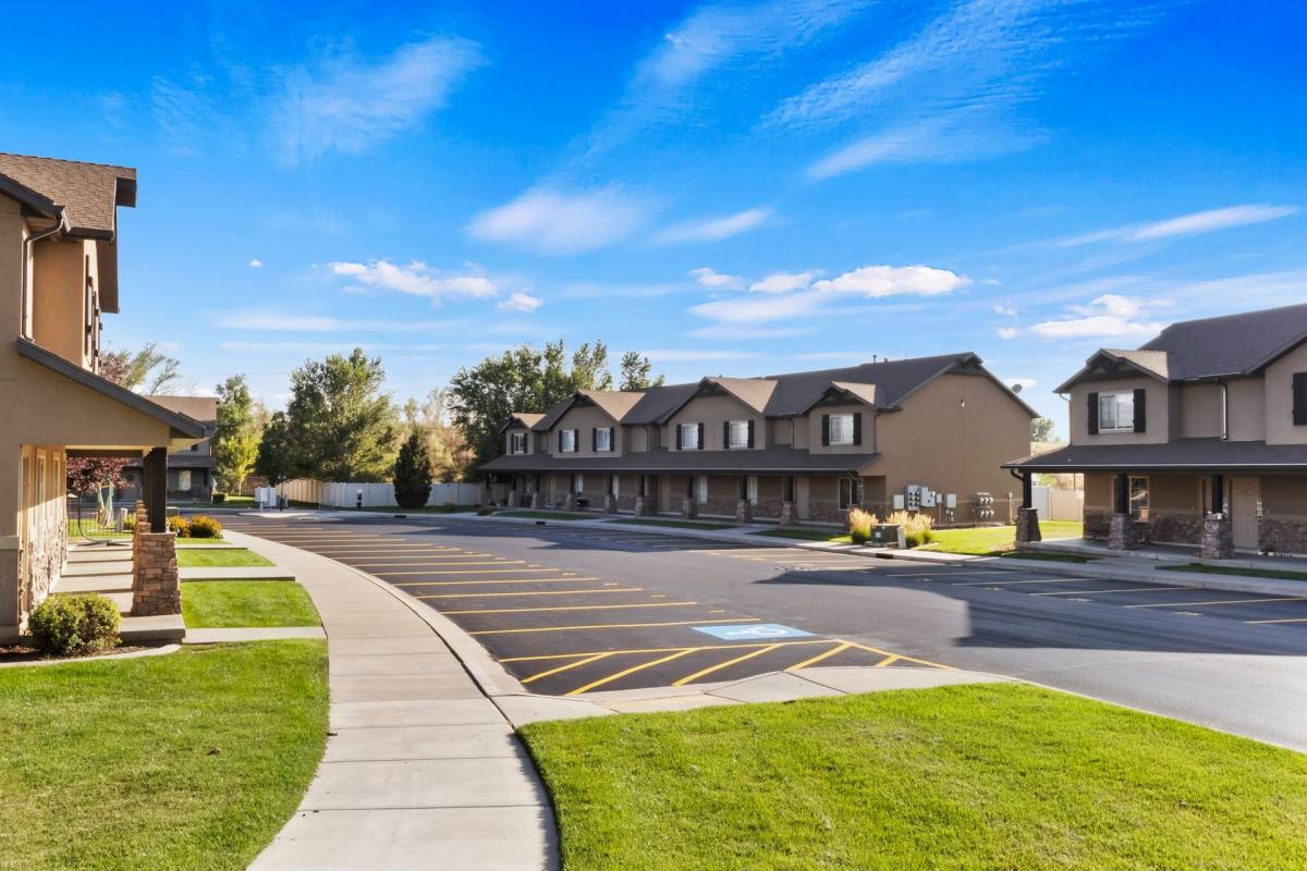 Apartment for rent at 5515 S 2500 W, Roy, UT 84067