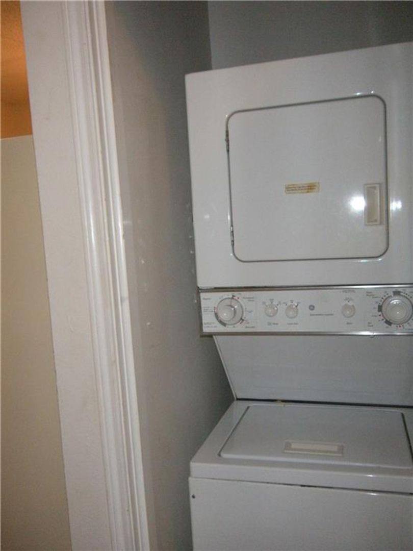Apartment for rent at 2414 Longview St #305, Austin, TX 78705