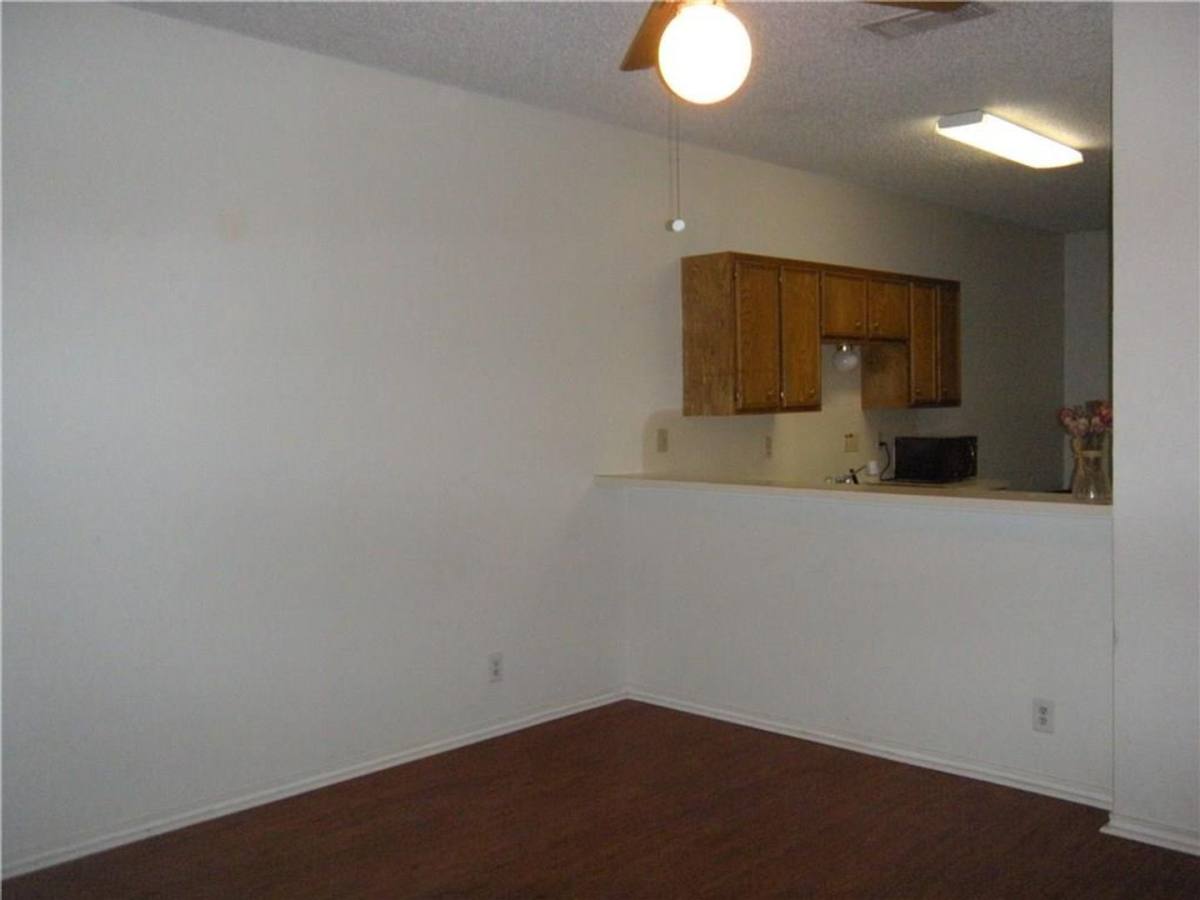 Apartment for rent at 2414 Longview St #305, Austin, TX 78705