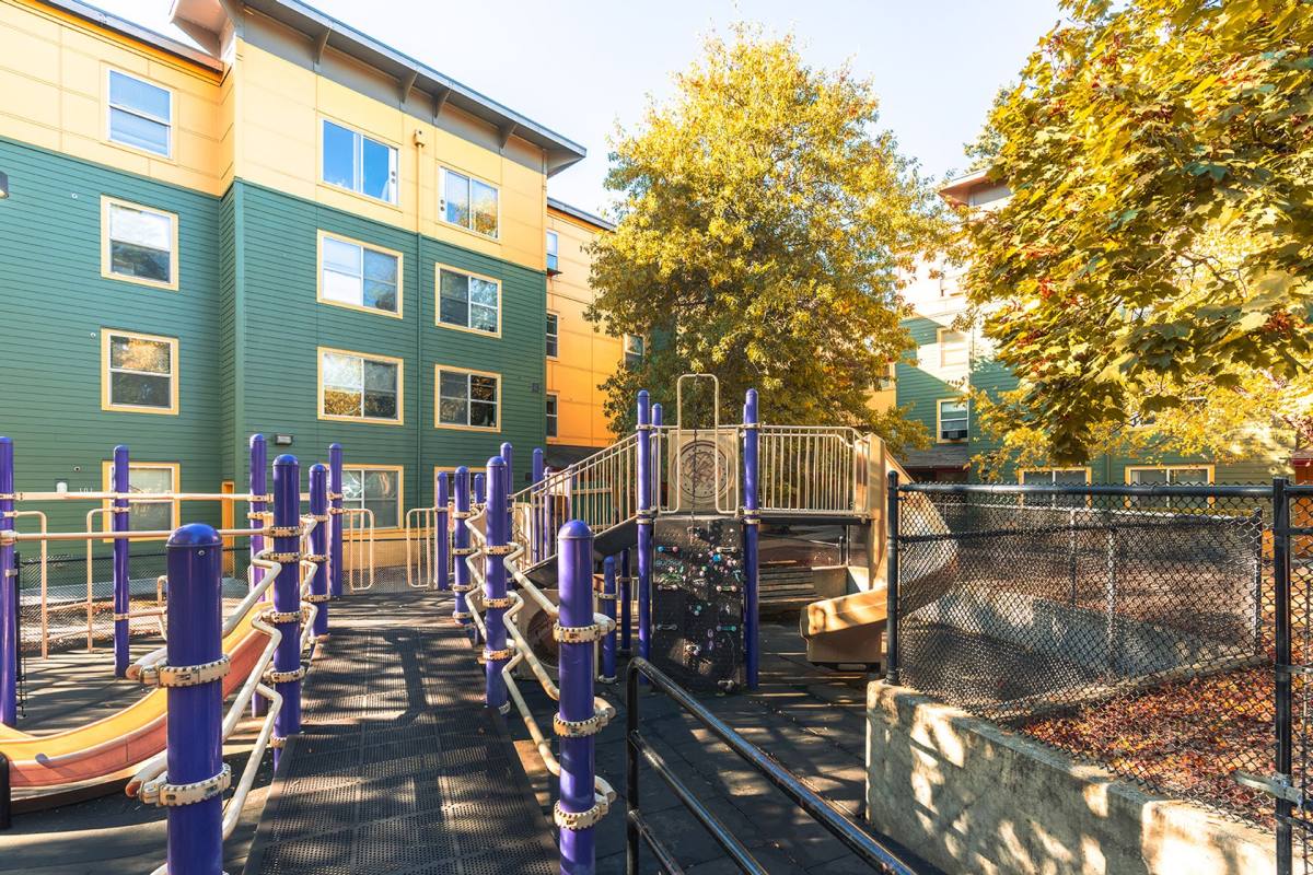 Apartment for rent at 36 NE 147th Ave, Portland, OR 97230