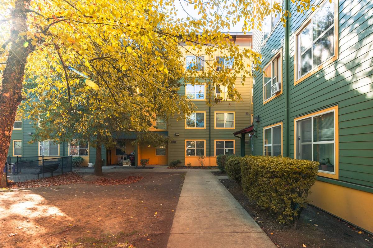 Apartment for rent at 36 NE 147th Ave, Portland, OR 97230