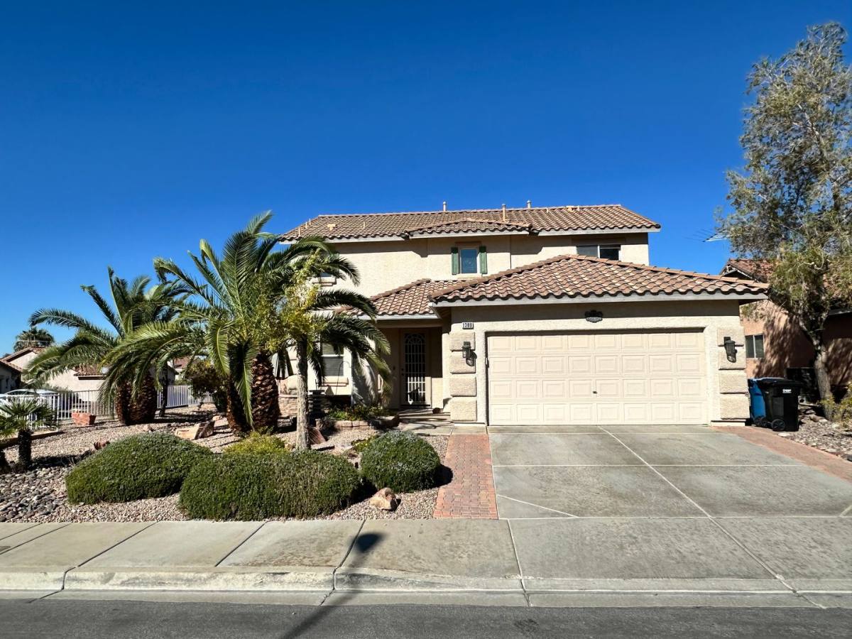 House for rent at 1380 Haven Green Court, Henderson, NV 89012