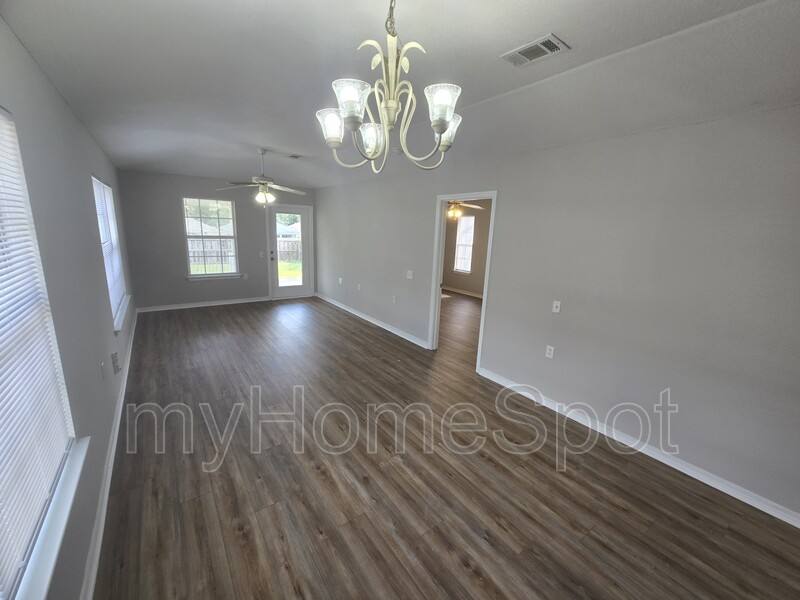 House for rent at 3115 Flintlock Dr, Pensacola, FL 32526